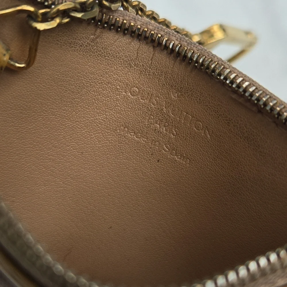 Louis Vuitton Vernis Key Ring Pouch Gold - Picture 8 of 17